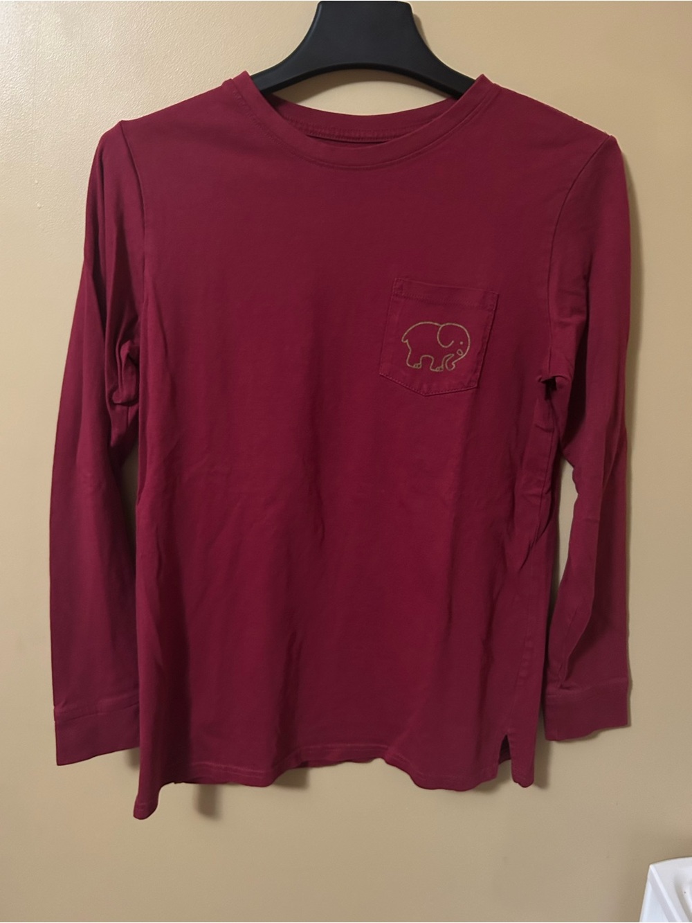 ivory ella Girls Long-Sleeve Pocket Tee - Burgundy with Elephant Outline